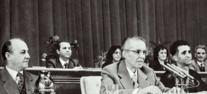  Fejesa e djalit të Mehmetit me vajzën e Qazim Turdiut, zbardhet debati në Byron Politike: Ti ve djalin para partisë?!