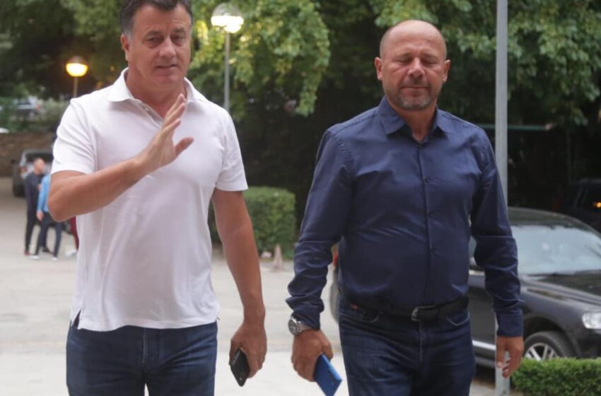  Xhelal Mziu, këshilla botës për luftën në Lindjen e Mesme