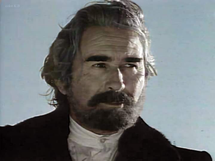  Si vdiq Sandër Prosi në mënyrë misterioze në sheshin e xhirimeve: Vdekja e tij tronditi edhe Enver Hoxhën