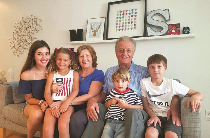  Rrëfimi i Vasil Vasos: Agron Llakaj më ka vjedhur “zërin”. Teatri i Fierit, shkollë e humorit shqiptar