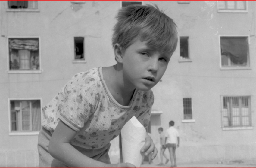  “Beni ecën vetë”, fëmija me të cilin u dashurua gjithë Shqipëria