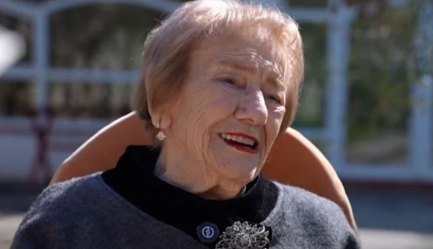  E vërteta mbi “braktisjen në azil” e Tinka Kurtit