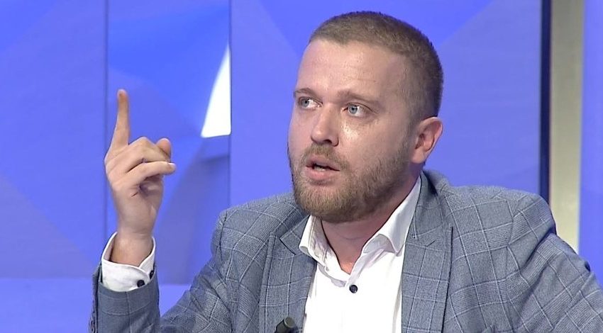  Gazetari-deputetit socialist: Duhet të të vijë turp që je me PS dhe me Ramën