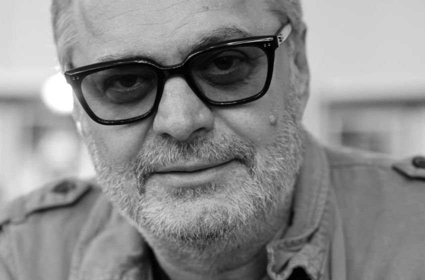  “Më vodhi (Loreta) në mënyrë të trashë”, Ben Blushi denoncon publikisht drejtuesen e “PEGI”: Ka karakter të deformuar dhe emrin e një derrkuci plastik