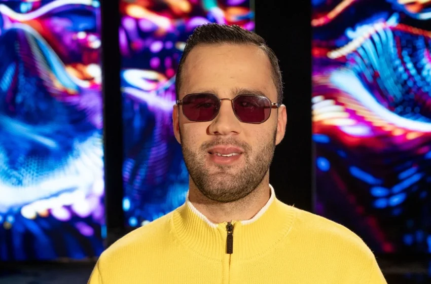  Historia e një djali të verbër që po i hap sytë Shqipërisë