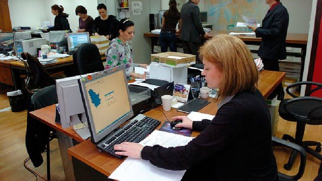  Administrata publike shënon rekord, arrin në 185.4 mijë punonjës (edhe pse shërbimet janë online)