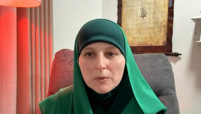  “Familja s’më la të agjëroja vitin e parë” – Besimtarja rrëfen arsyen: Më shikonin si UFO