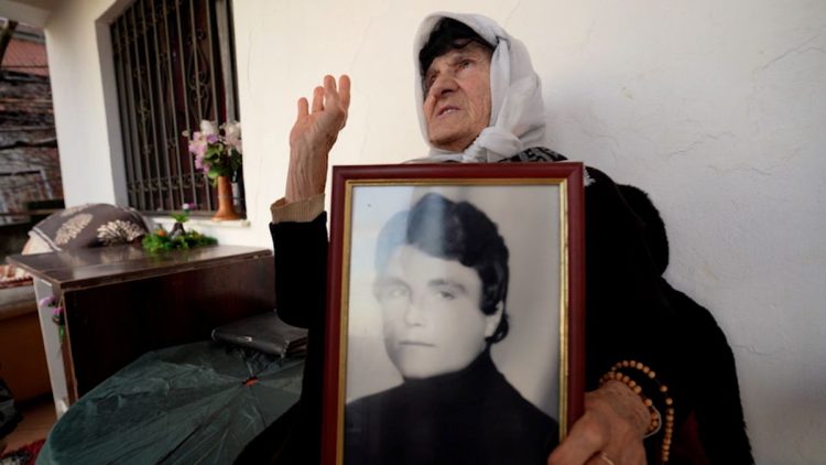  “Mizor, sadist”: Vrasjet e të arratisurve nga shteti komunist shqiptar ende kryesisht të pandëshkuara