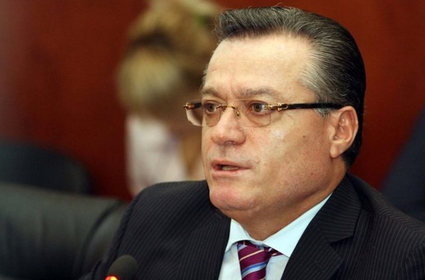  Perla e ditës: Krahina e Devollit shpall “qytetar nderi” Ridvan Boden