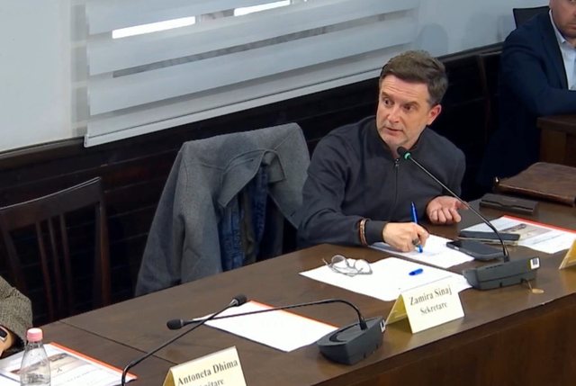  Shtrenjtimi i karburanteve, Erion Braçe: Dje është shpërndarë një SMS për të rritur naftën!