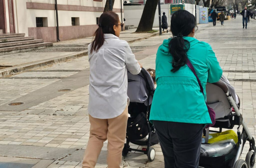  Një dado filipinase për fëmijën shqiptar