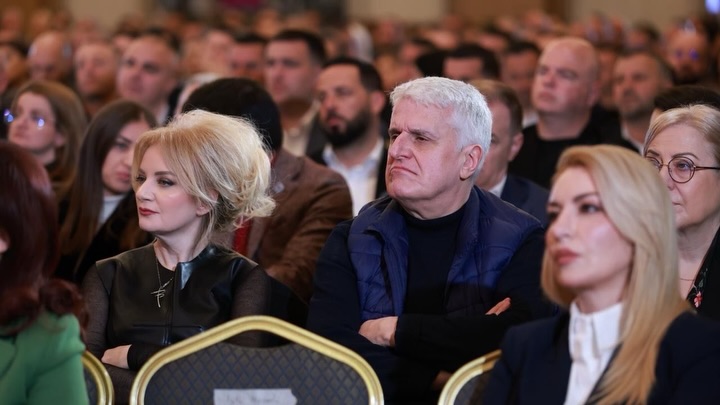  Fytyra e Pandit flet më shumë se çdo fjalë