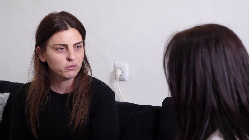  Mësuesja nga Gramshi që u “ringjall” pas një aksidenti të tmerrshëm: Bëj 3 orë rrugë për të shkuar në punë