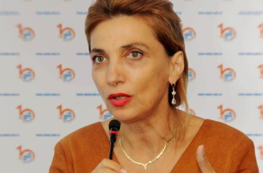  “Po patën mund ta therim; kur mbaron spektakli?!” – Mimoza Ahmeti ia fut gjumit në mes të emisionit