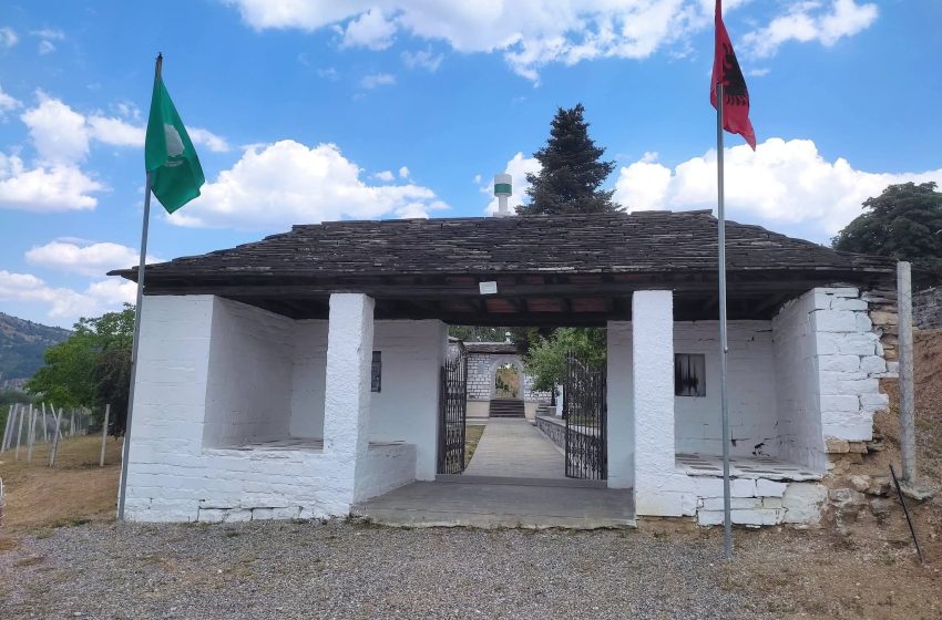  Historiani i njohur britanik: Në Teqenë e Frashërit nisi kombi shqiptar, ndryshe sot ndoshta s’do kishte Shqipëri