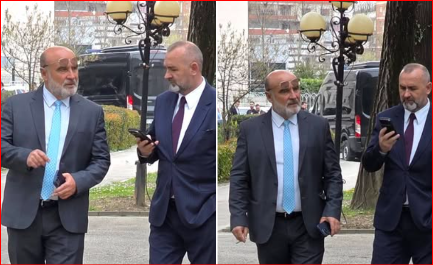  Dy kokat e mëdha të socialistëve