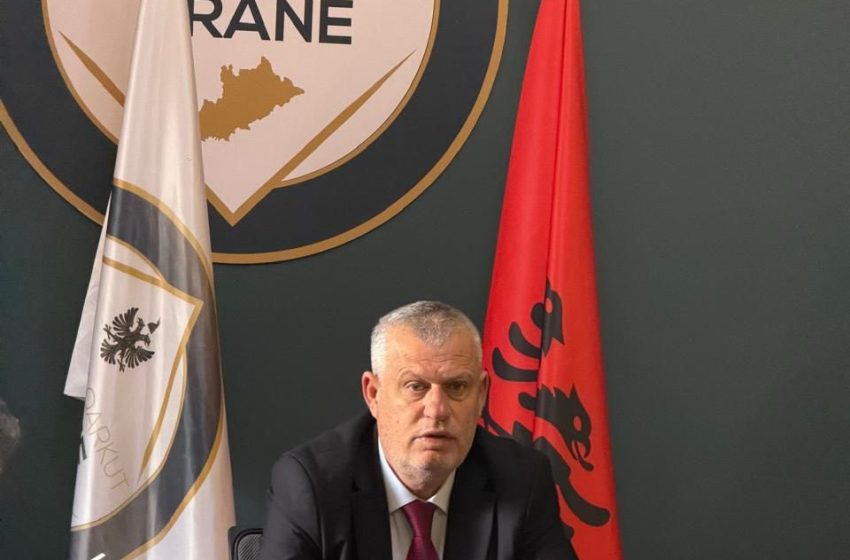  Pasi sistemoi tek “hallat e dajat” të prekurit nga zjarri, Shkëlqim Hajdari propozon ngritjen e grupeve vullnetare