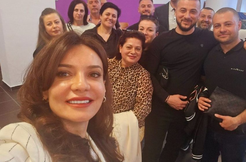  Elisa Spiropali nuk po flet më si zyrtare e PS-së