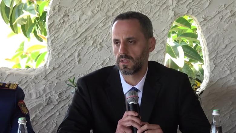  “Bëjini mirë llogaritë” – Ministri Lamallari zbarkon në Sarandë, pas skandalit që shkriu gjithë Komisariatin e Policisë