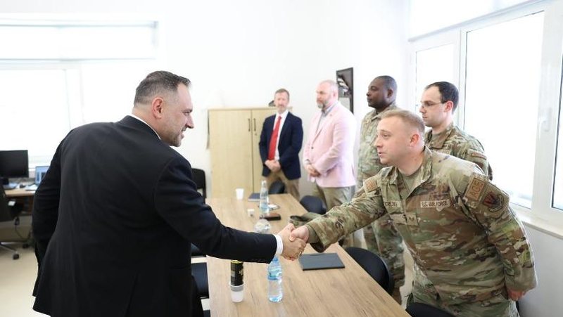  “Siguria, në qendër të vëmendjes sonë” – Ministri Nufi, vizitë në Qendrën Operacionale Kibernetike
