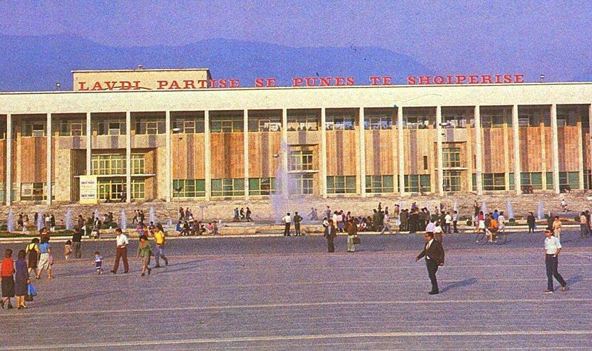  Pallati i Kulturës: Pse sovjetikët i dhuruan Tiranës një vepër të ideuar nga fashistët?