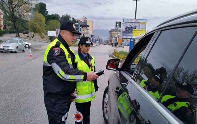  Tragjedia e Durrësit rrezikon të përsëritet në Gjirokastër, Policia arreston 47-vjeçarin që udhëtonte tapë me makinë