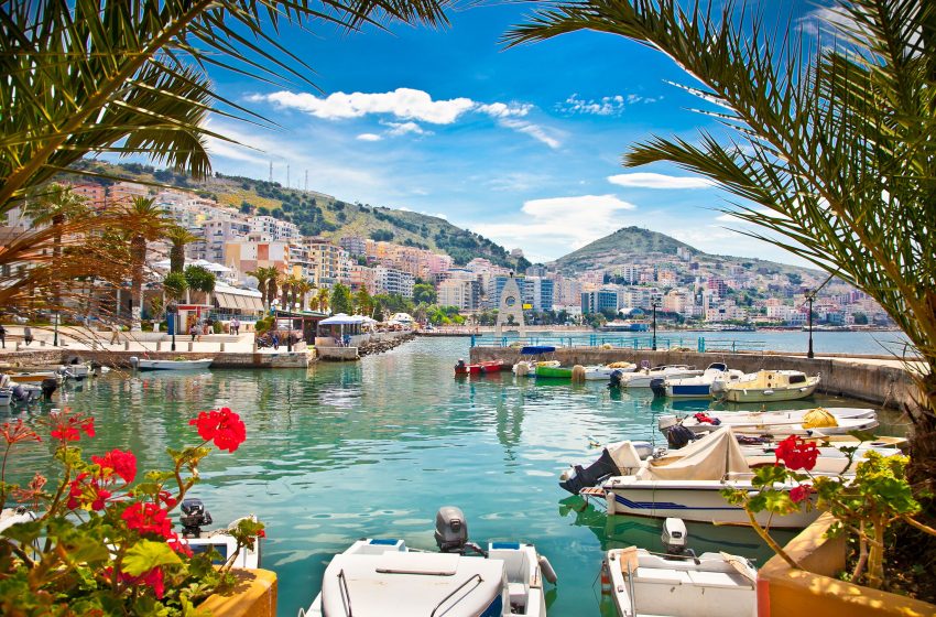  1.2 mijë euro në muaj, për të punuar pastruese apo pjatalarës në Sarandë