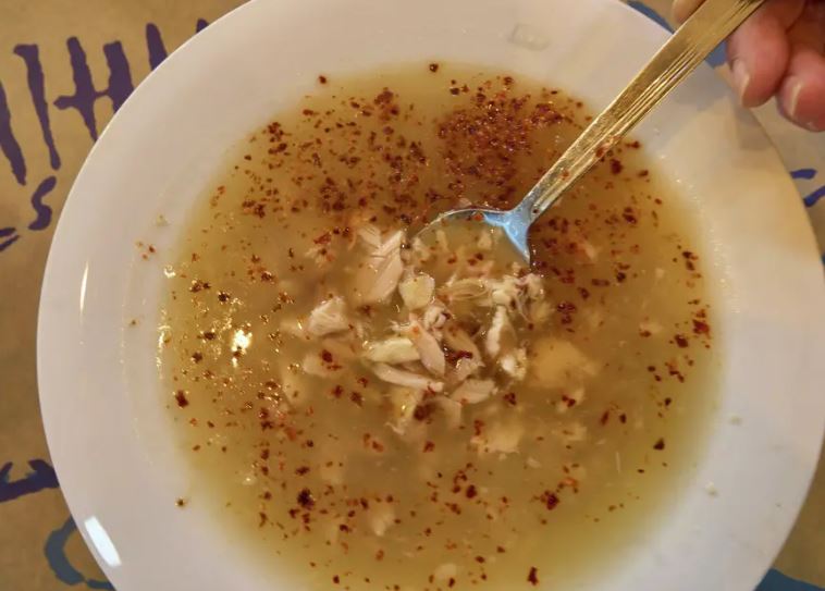  Greqia dhe Turqia në “luftë” për origjinën e supës me të brendshme viçi