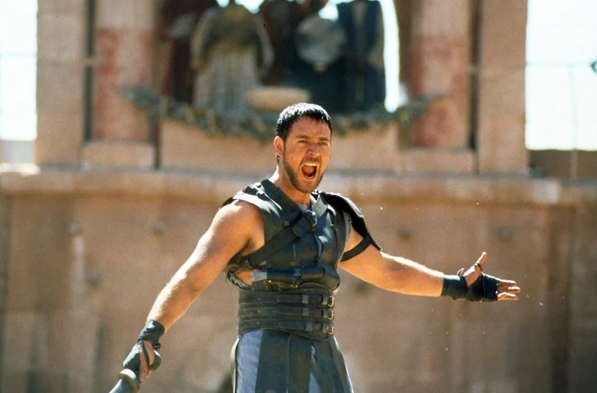  Russell Crowe: Ja pse “Gladiatori” është filmi më i madh në histori. Më kërkuan të bëja skena erotike, por refuzova