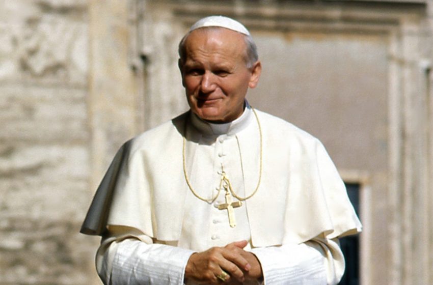  Çfarë zbulojnë ditarët e fshehtë të Papa Gjon Pali II për Zotin, Kishën dhe natyrën njerëzore