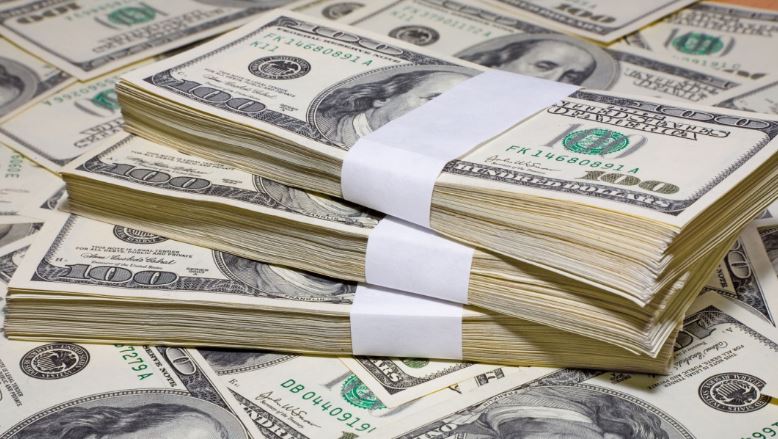  Çmenduria: fiton 1.3 milionë dollarë në të njëjtën lotari që fitoi 15 vjet më parë