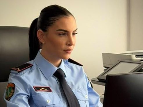  25-vjeçarja që la Francën për të punuar police në Shqipëri